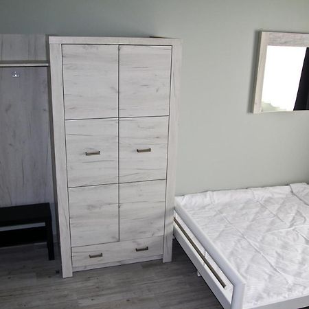 Motel Lunar Oswiecim Bagian luar foto