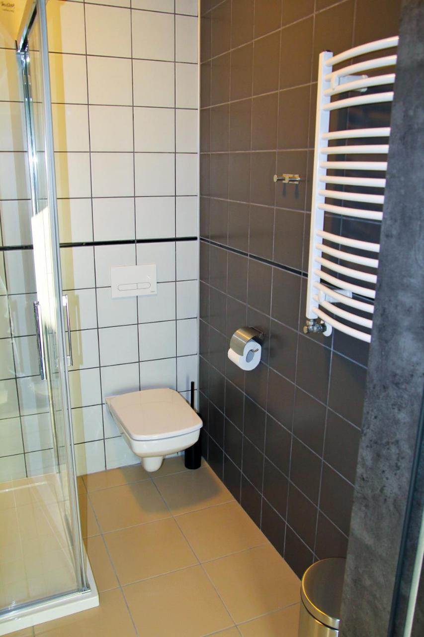 Motel Lunar Oswiecim Bagian luar foto